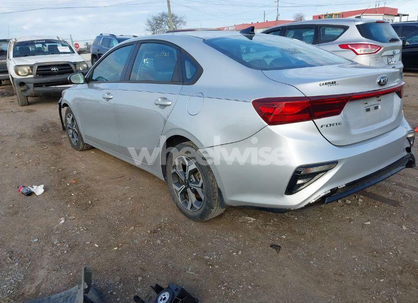 Photo 3 of 2021 Kia Forte LXS (VIN 3KPF24AD5ME297292)