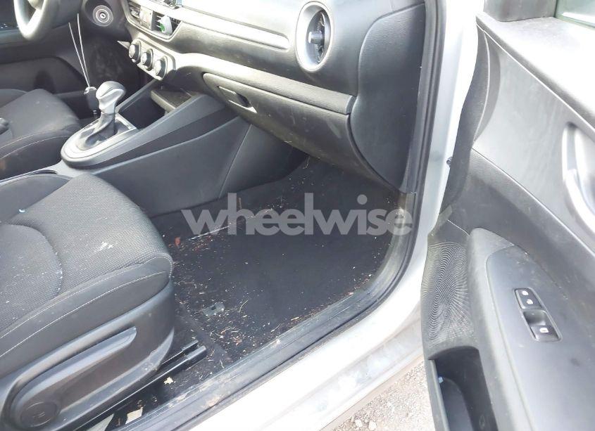 Photo 5 of 2021 Kia Forte LXS (VIN 3KPF24AD5ME297292)