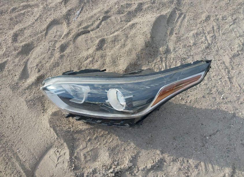 Photo 12 of 2021 Kia Forte LXS (VIN 3KPF24AD5ME319128)