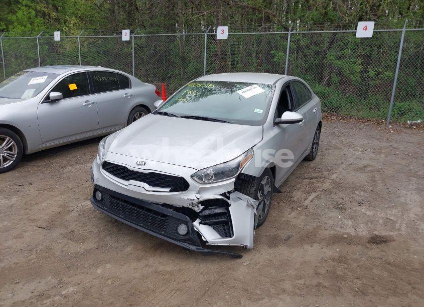 Photo 2 of 2021 Kia Forte LXS (VIN 3KPF24AD5ME326547)