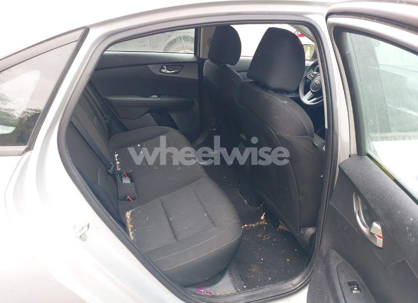 Photo 8 of 2021 Kia Forte LXS (VIN 3KPF24AD5ME326547)