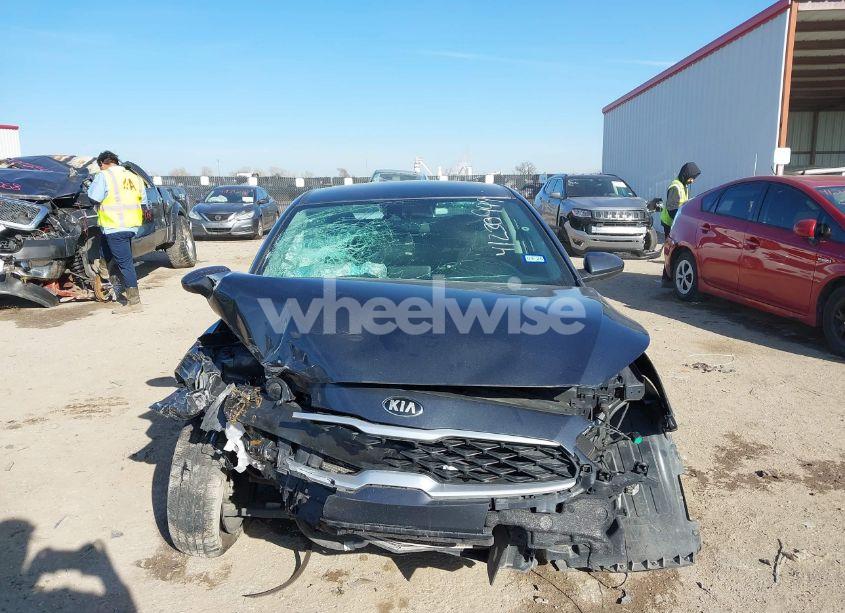 Photo 13 of 2021 Kia Forte LXS (VIN 3KPF24AD5ME334745)