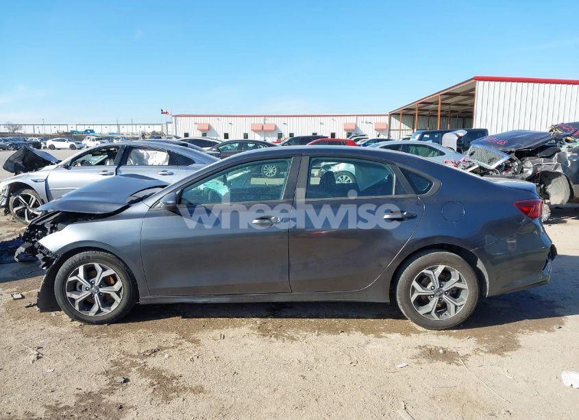 Photo 15 of 2021 Kia Forte LXS (VIN 3KPF24AD5ME334745)
