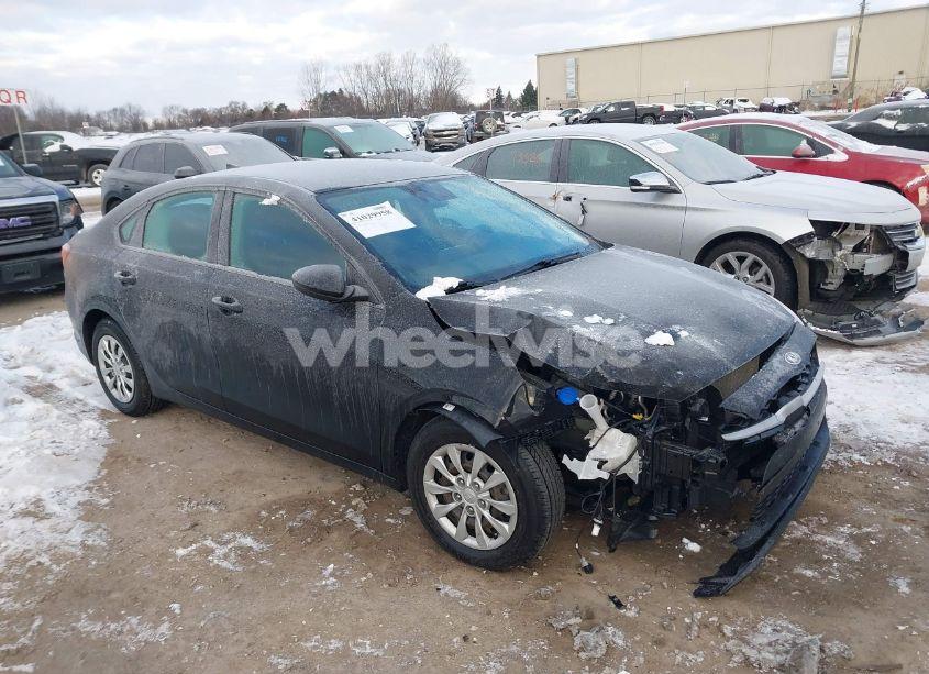 2021 Kia Forte FE (VIN 3KPF24AD5ME344899) main photo