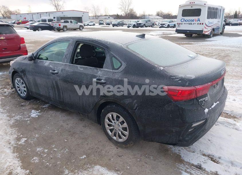 Photo 3 of 2021 Kia Forte FE (VIN 3KPF24AD5ME344899)