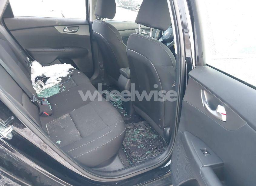 Photo 8 of 2021 Kia Forte FE (VIN 3KPF24AD5ME344899)