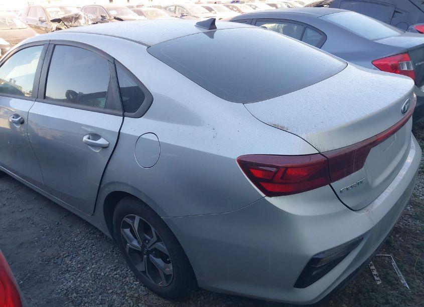 Photo 3 of 2021 Kia Forte LXS (VIN 3KPF24AD5ME345891)