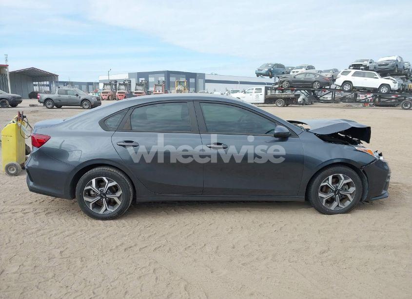 Photo 13 of 2021 Kia Forte LXS (VIN 3KPF24AD5ME378177)
