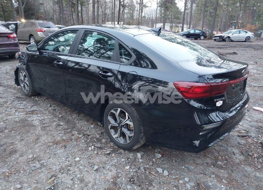 Photo 3 of 2021 Kia Forte LXS (VIN 3KPF24AD5ME410822)