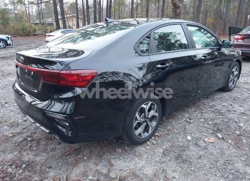Photo 4 of 2021 Kia Forte LXS (VIN 3KPF24AD5ME410822)