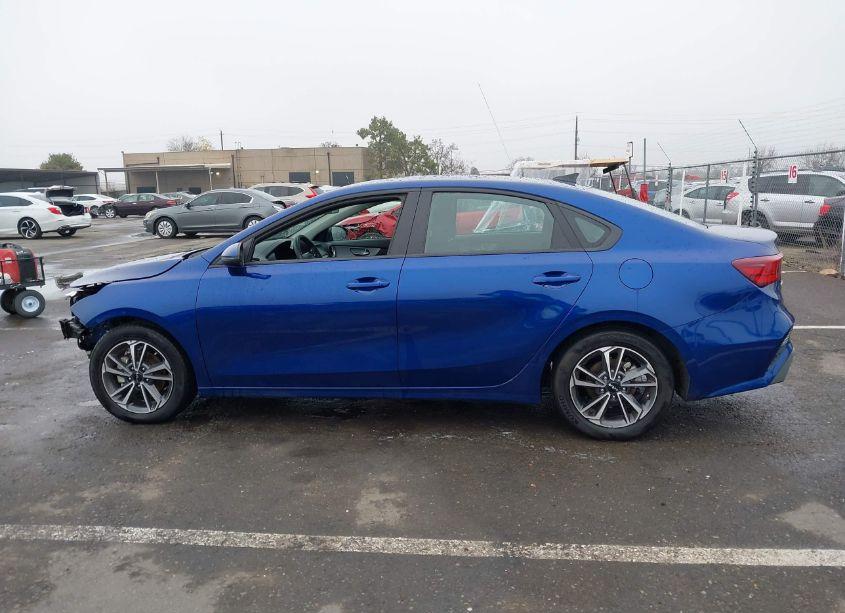Photo 15 of 2022 Kia Forte LXS (VIN 3KPF24AD5NE416797)