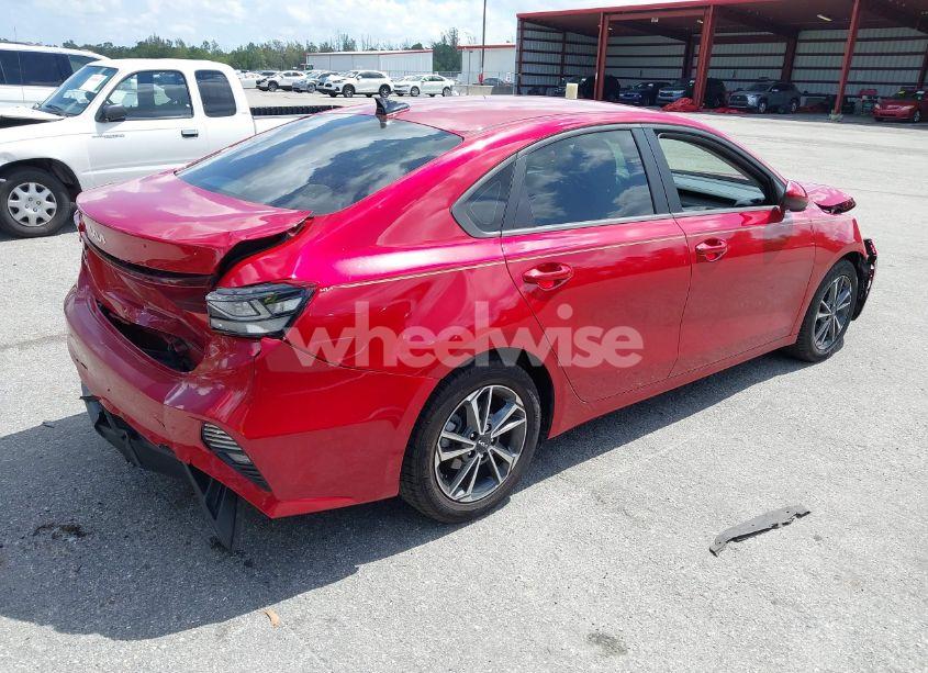 Photo 4 of 2022 Kia Forte LXS (VIN 3KPF24AD5NE425273)