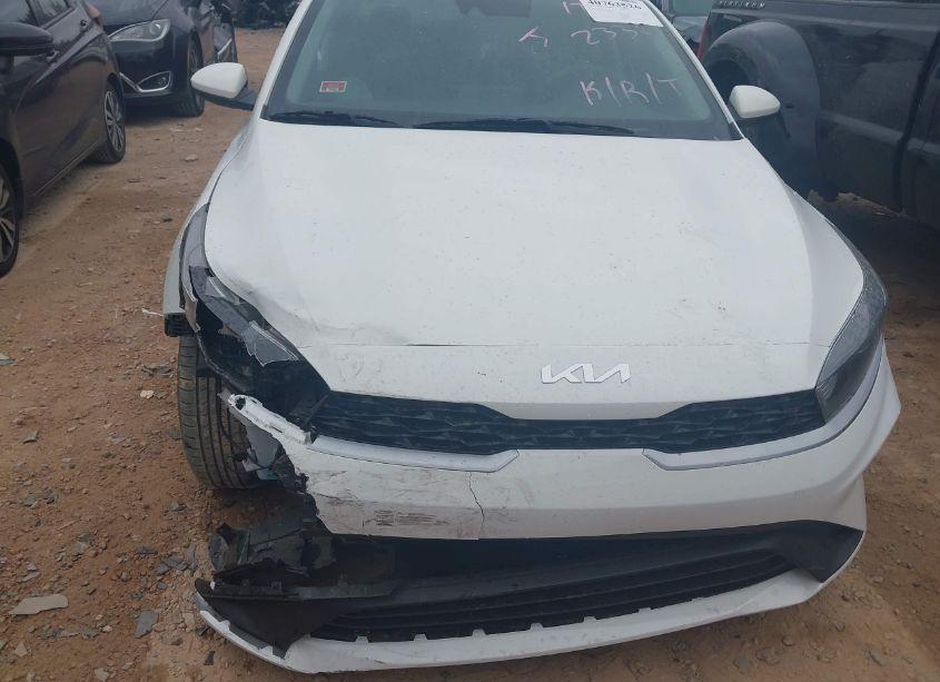 Photo 13 of 2022 Kia Forte FE (VIN 3KPF24AD5NE432336)