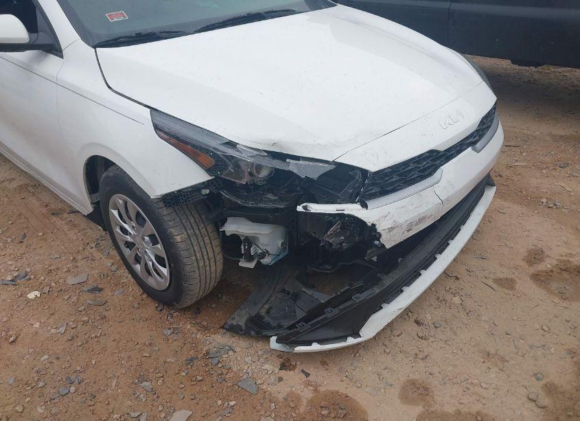 Photo 6 of 2022 Kia Forte FE (VIN 3KPF24AD5NE432336)