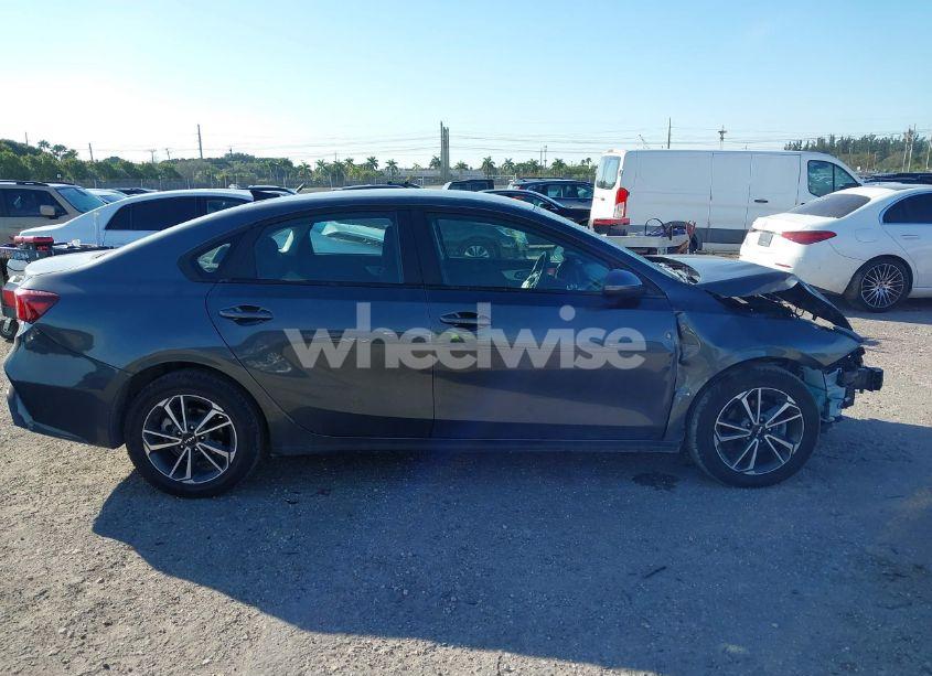 Photo 13 of 2022 Kia Forte LXS (VIN 3KPF24AD5NE459052)