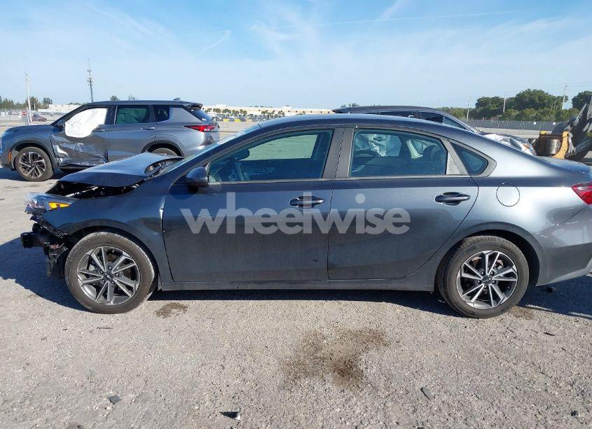 Photo 14 of 2022 Kia Forte LXS (VIN 3KPF24AD5NE459052)
