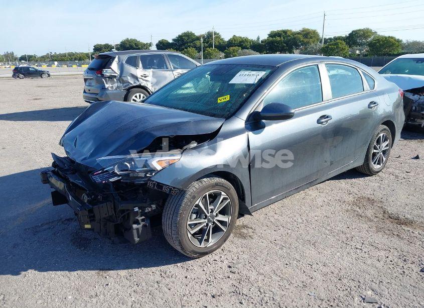 Photo 2 of 2022 Kia Forte LXS (VIN 3KPF24AD5NE459052)