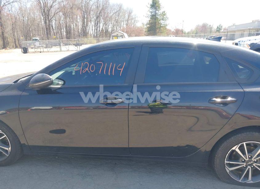 Photo 14 of 2022 Kia Forte LXS (VIN 3KPF24AD5NE474800)