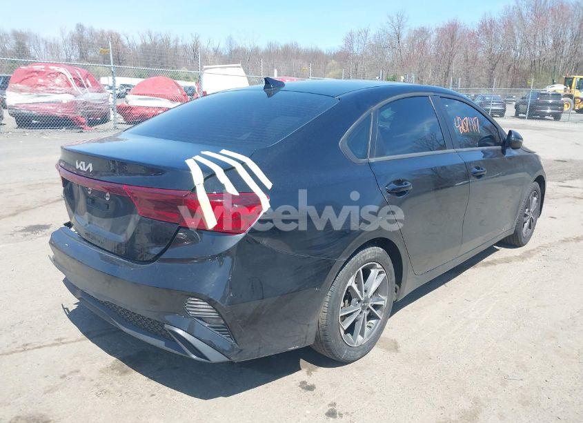 Photo 4 of 2022 Kia Forte LXS (VIN 3KPF24AD5NE474800)