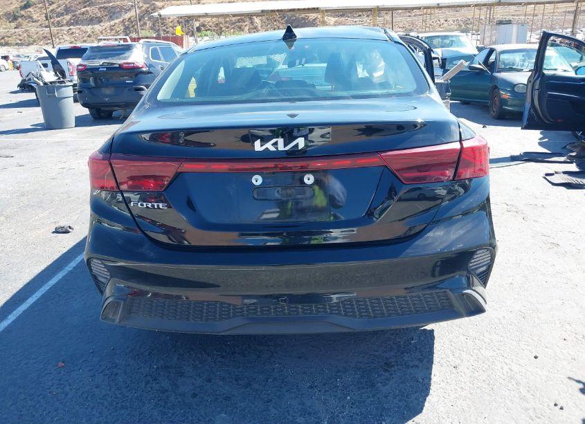 Photo 16 of 2022 Kia Forte FE/LXS (VIN 3KPF24AD5NE503308)