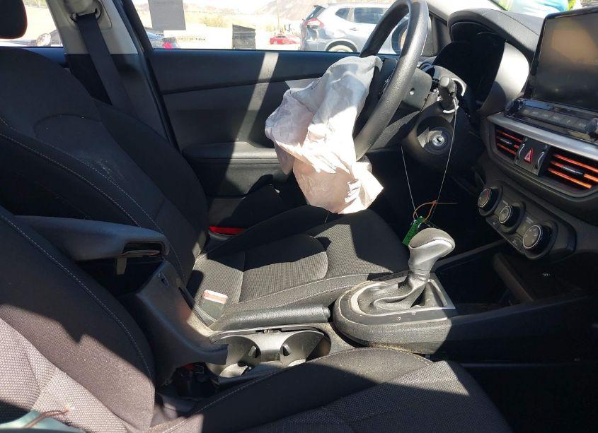 Photo 5 of 2022 Kia Forte FE/LXS (VIN 3KPF24AD5NE503308)