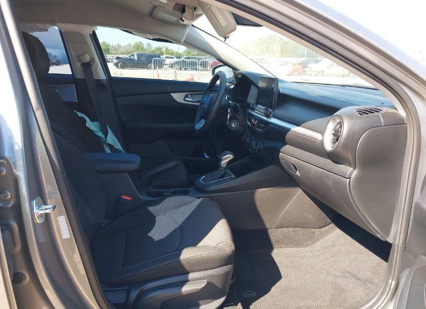 Photo 5 of 2023 Kia Forte LXS (VIN 3KPF24AD5PE506874)