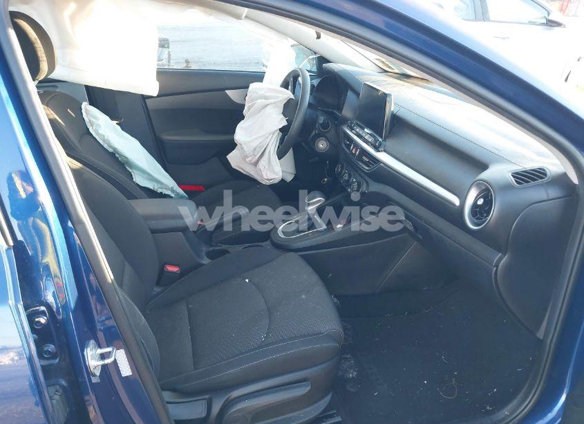 Photo 5 of 2023 Kia Forte LXS (VIN 3KPF24AD5PE517745)