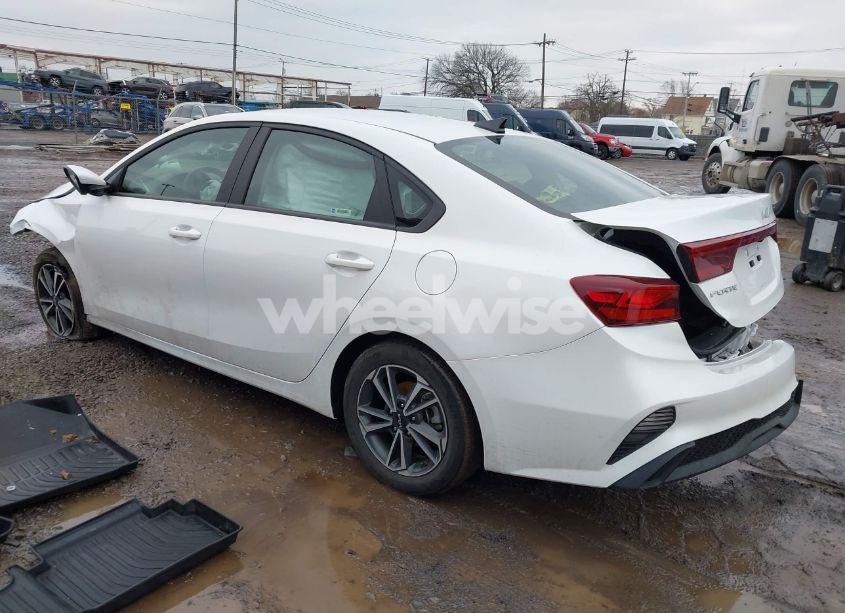 Photo 3 of 2023 Kia Forte LXS (VIN 3KPF24AD5PE542211)