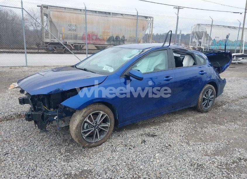 Photo 2 of 2023 Kia Forte LXS (VIN 3KPF24AD5PE565908)