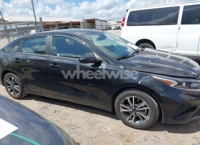 Photo 13 of 2023 Kia Forte LXS (VIN 3KPF24AD5PE567447)