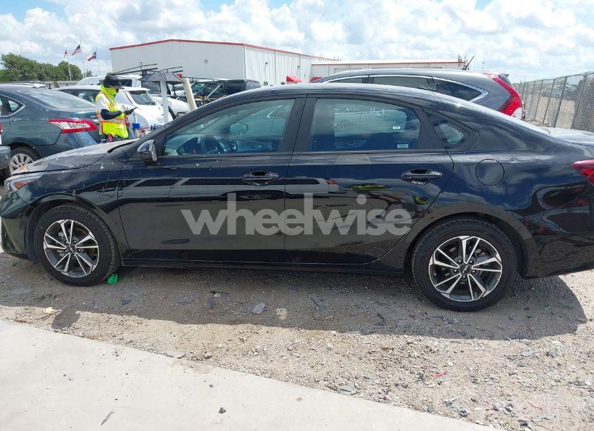 Photo 14 of 2023 Kia Forte LXS (VIN 3KPF24AD5PE567447)