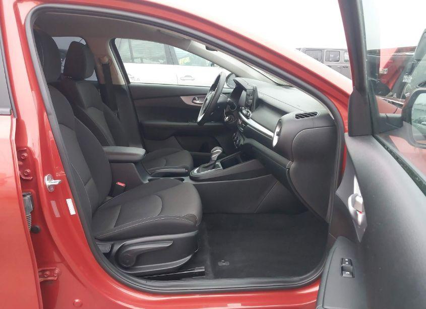 Photo 5 of 2023 Kia Forte LXS (VIN 3KPF24AD5PE569585)