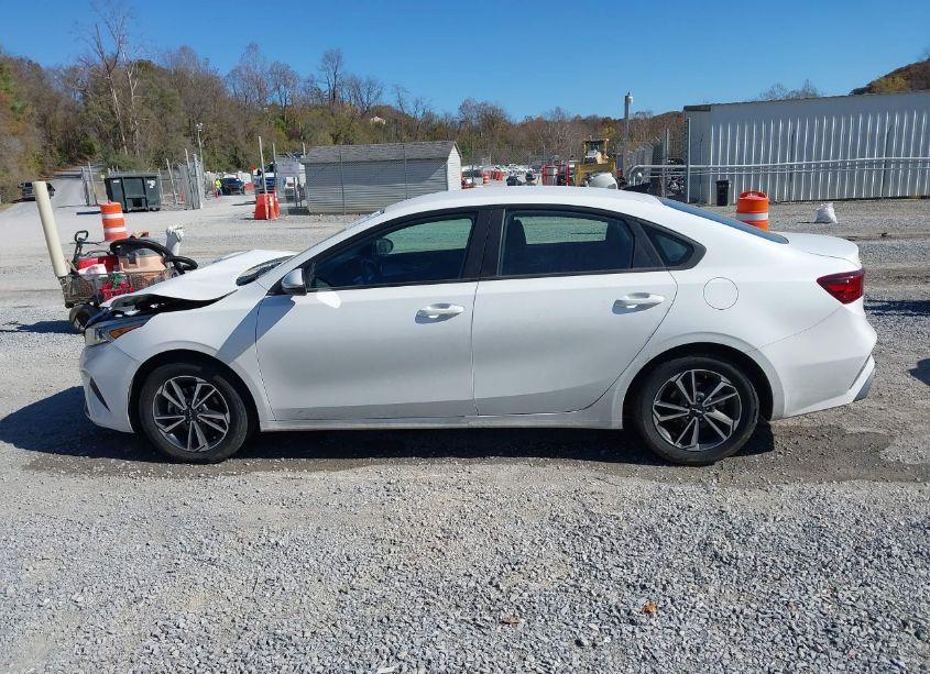 Photo 14 of 2023 Kia Forte LXS (VIN 3KPF24AD5PE574236)