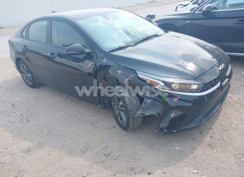 2023 Kia Forte LXS (VIN 3KPF24AD5PE581736) main photo