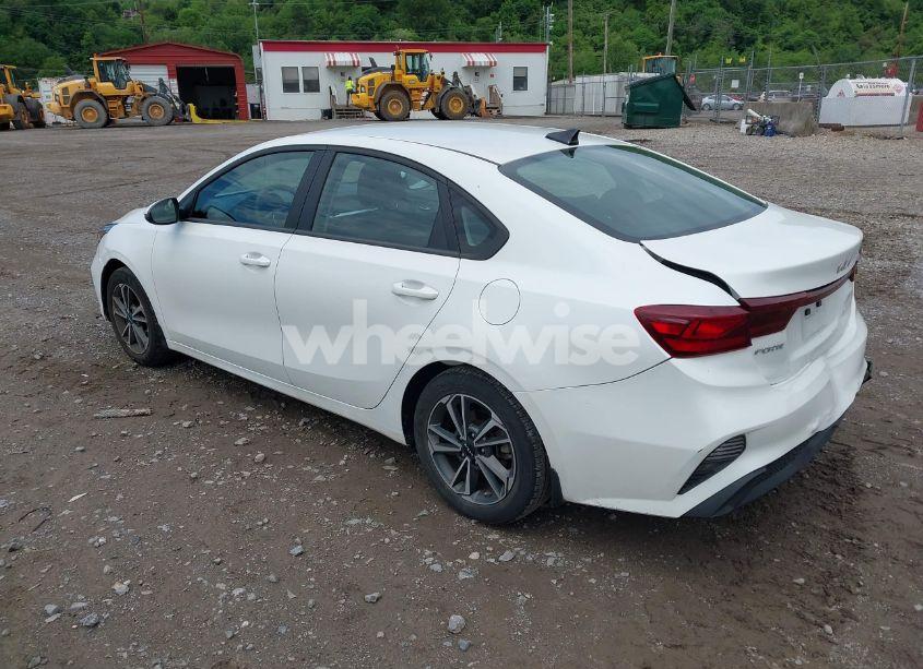 Photo 3 of 2023 Kia Forte LXS (VIN 3KPF24AD5PE590582)