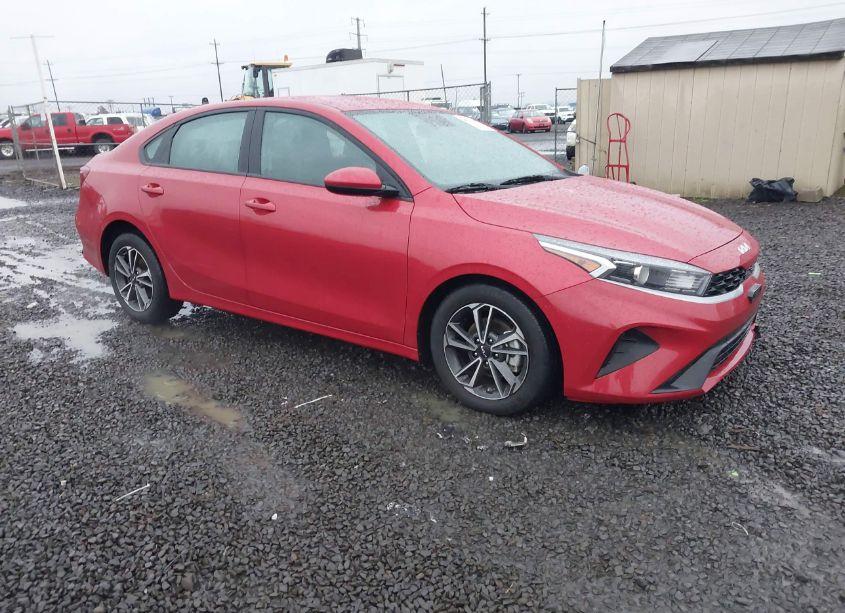 2023 Kia Forte LXS (VIN 3KPF24AD5PE647413) main photo