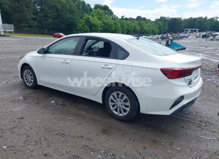 Photo 3 of 2023 Kia Forte LX (VIN 3KPF24AD5PE677916)