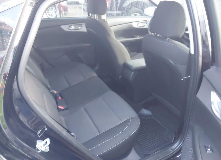 Photo 8 of 2024 Kia Forte LXS (VIN 3KPF24AD5RE697604)