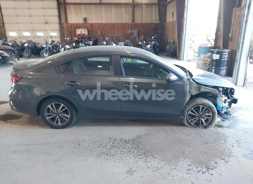 Photo 13 of 2024 Kia Forte LXS (VIN 3KPF24AD5RE706401)