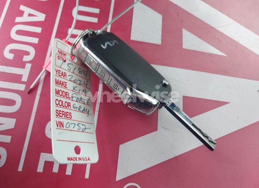 Photo 11 of 2024 Kia Forte LXS (VIN 3KPF24AD5RE720752)