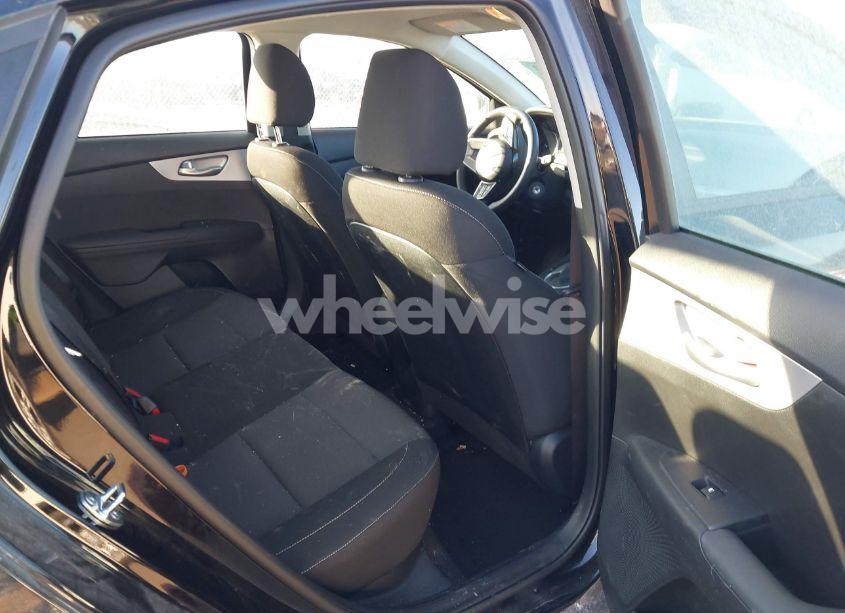 Photo 8 of 2024 Kia Forte LX (VIN 3KPF24AD5RE753136)