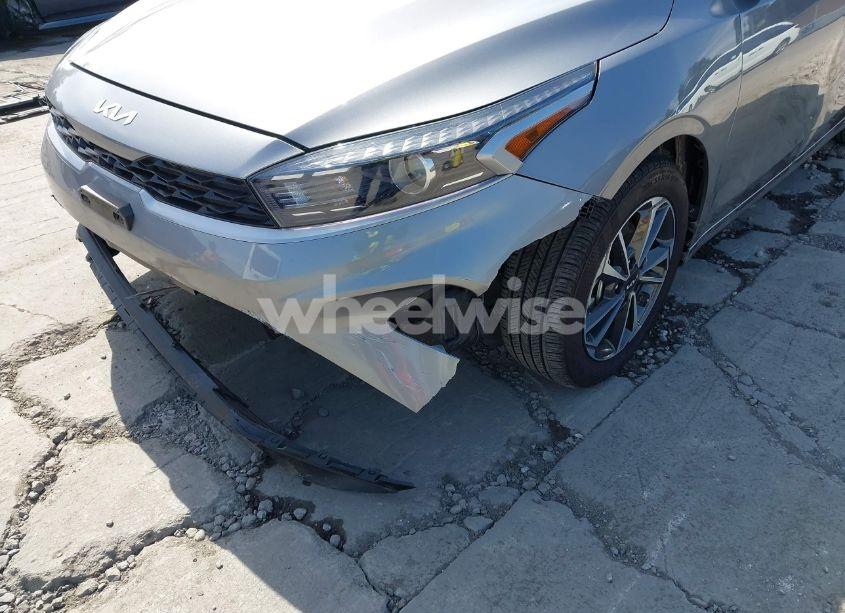 Photo 6 of 2024 Kia Forte LXS (VIN 3KPF24AD5RE759745)
