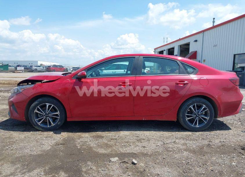 Photo 13 of 2024 Kia Forte LXS (VIN 3KPF24AD5RE764072)