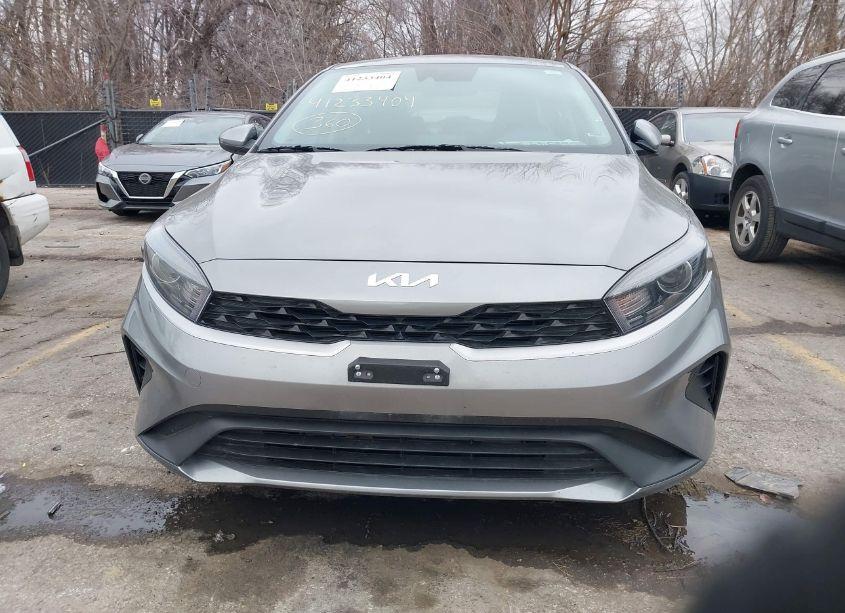 Photo 6 of 2024 Kia Forte LXS (VIN 3KPF24AD5RE768428)