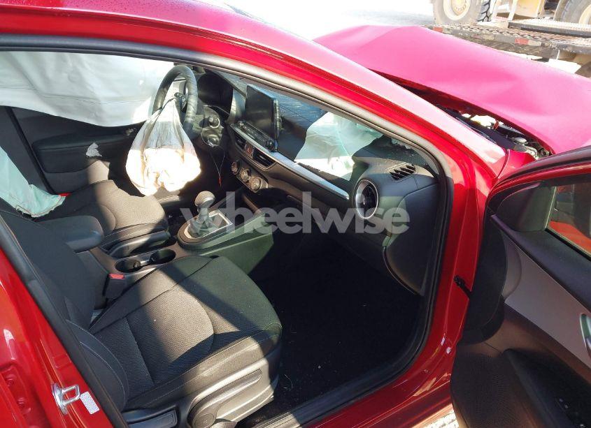 Photo 5 of 2024 Kia Forte LXS (VIN 3KPF24AD5RE779641)