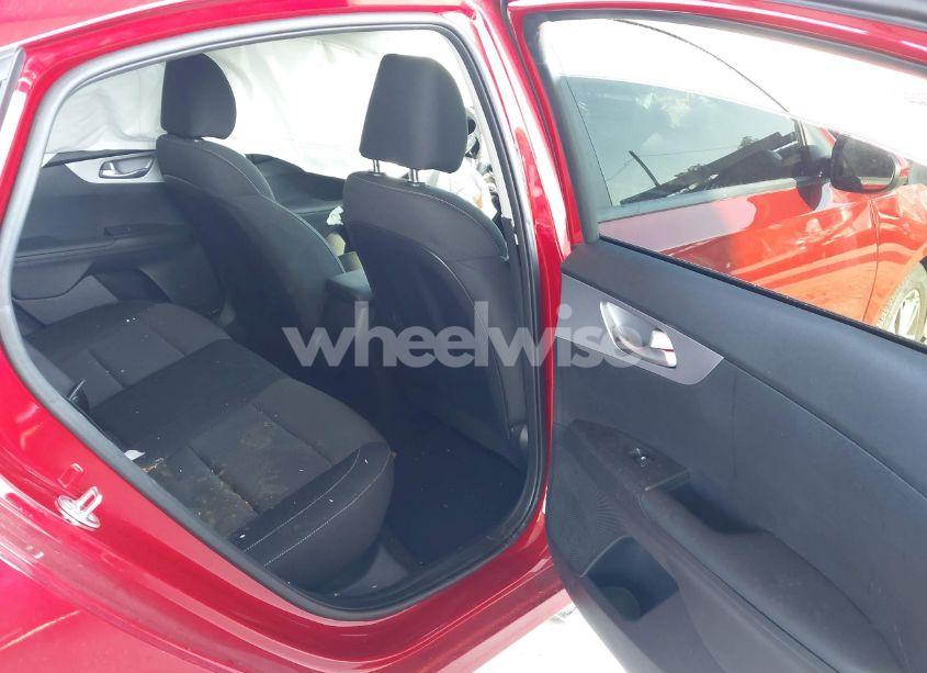 Photo 8 of 2024 Kia Forte LXS (VIN 3KPF24AD5RE779641)