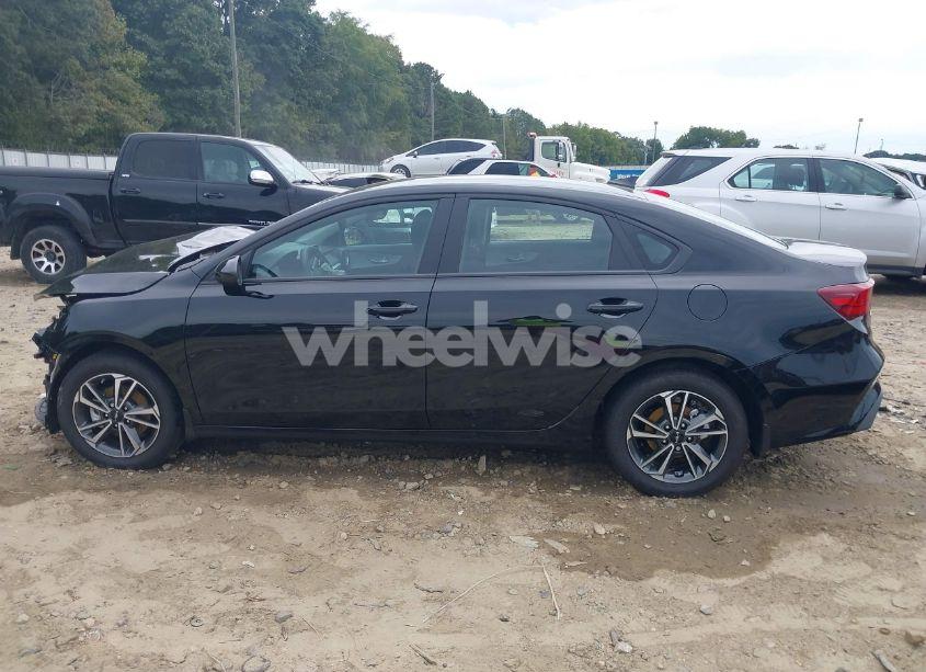 Photo 15 of 2024 Kia Forte LXS (VIN 3KPF24AD5RE781115)