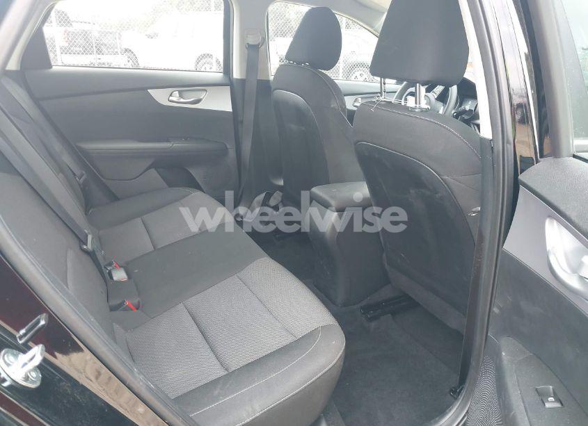 Photo 8 of 2024 Kia Forte LXS (VIN 3KPF24AD5RE781115)