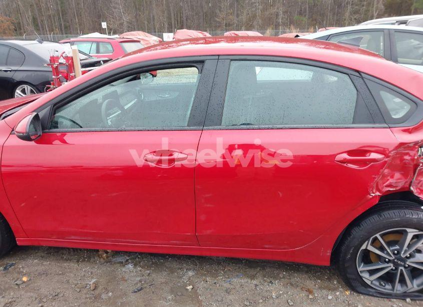 Photo 13 of 2024 Kia Forte LXS (VIN 3KPF24AD5RE783723)
