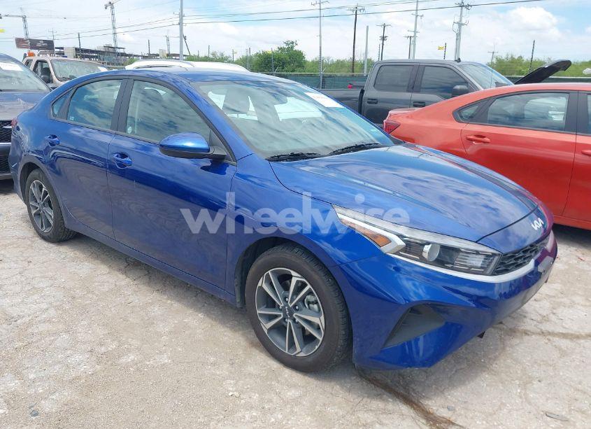 2024 Kia Forte LXS (VIN 3KPF24AD5RE786542) main photo
